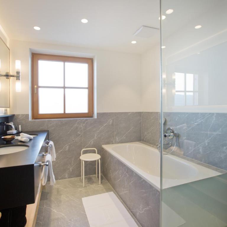 Hotel Angela - Superior Suite - 2
