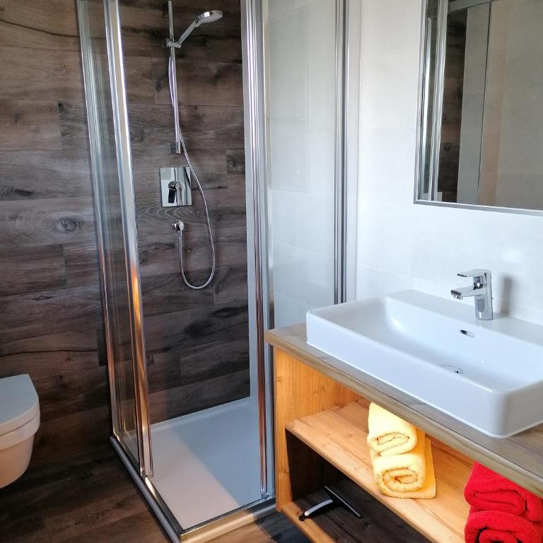 Gästehaus Wildauer - Apartment mit 2 Schlafzimmern und Dusche - 20