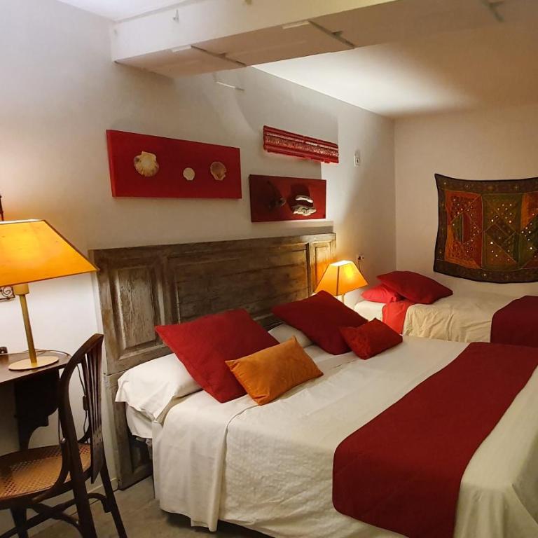 Barrio Boutik Hostal long stays - Classic Triple Room - 2