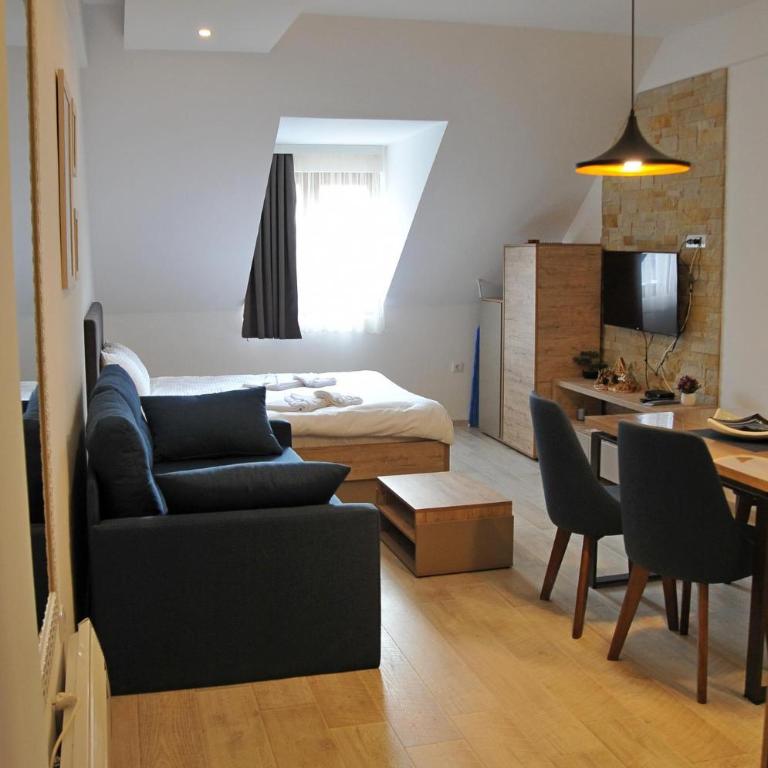 Milmari L44 - One-Bedroom Apartment - 1
