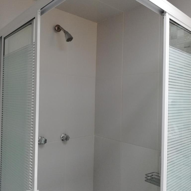 CORDIALITY INN - Habitación Doble con baño privado - 9
