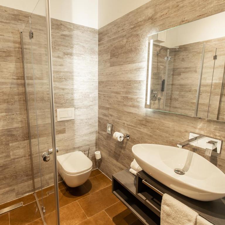 premium by GS Hotel - Junior Suite mit Balkon - 12