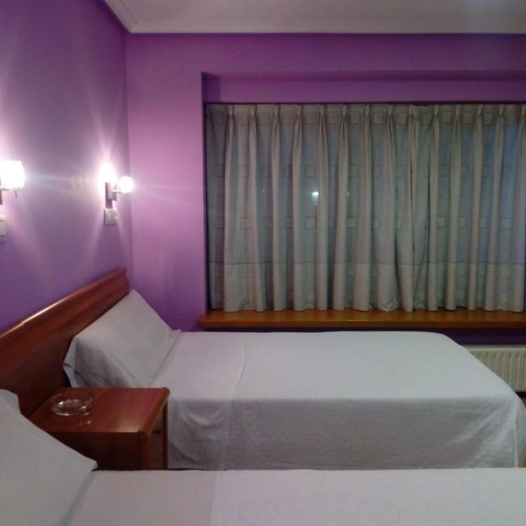 Hostal Álvarez - Habitación Doble - 2 camas - 6