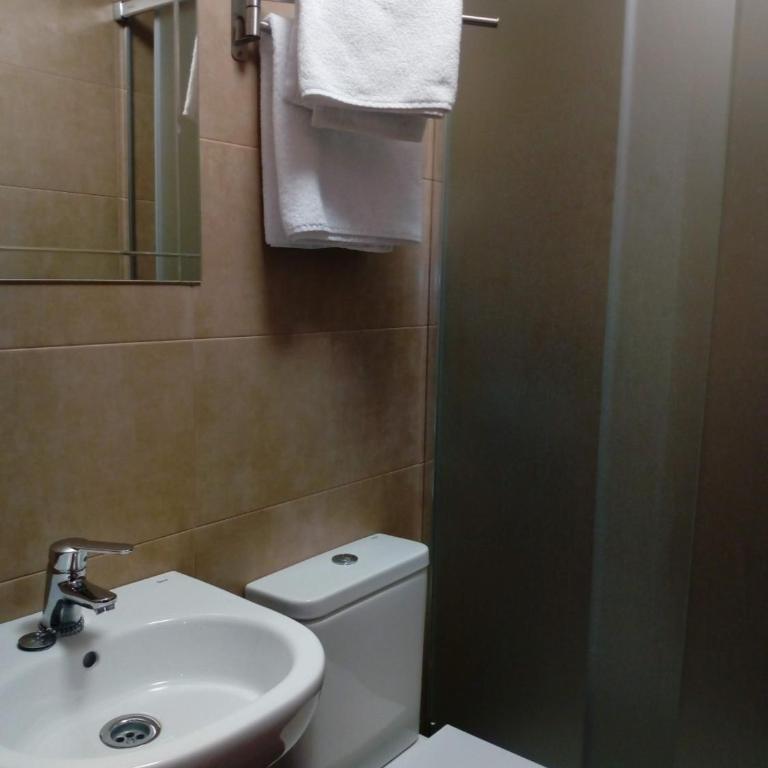 Hostal Álvarez - Habitación Doble - 2 camas - 7