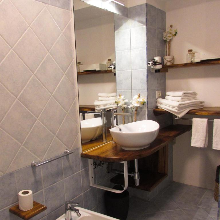 Le Terrazze - Two-Bedroom Apartment - Exterior Building - 2
