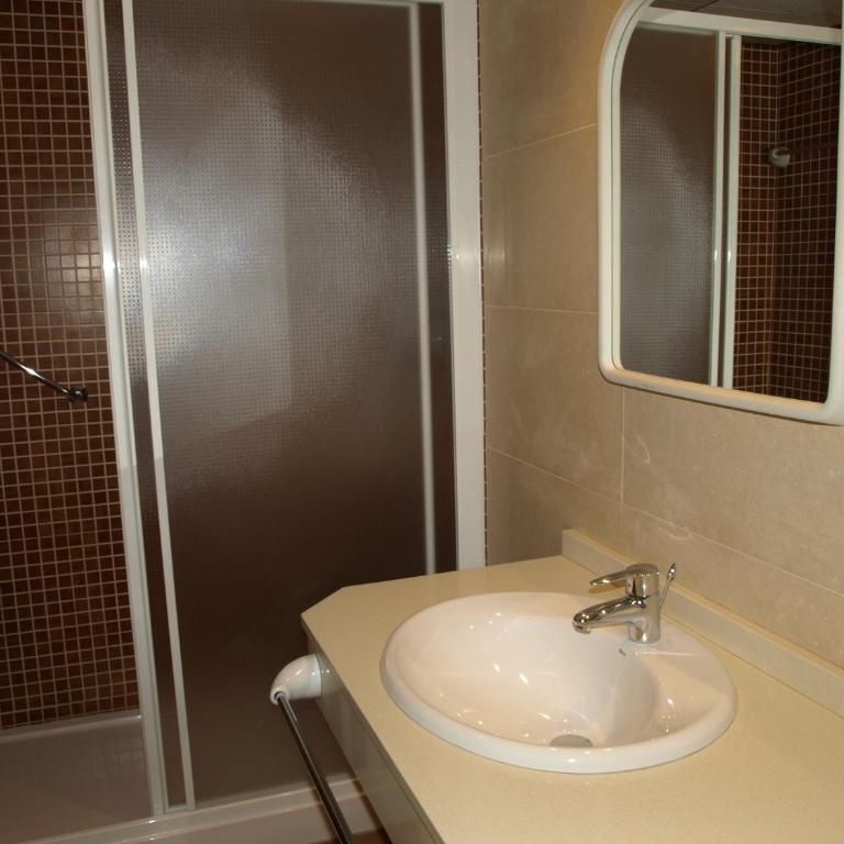 Apartaments Geminis - One-Bedroom Apartment (2 Adults + 2 Children) - 40