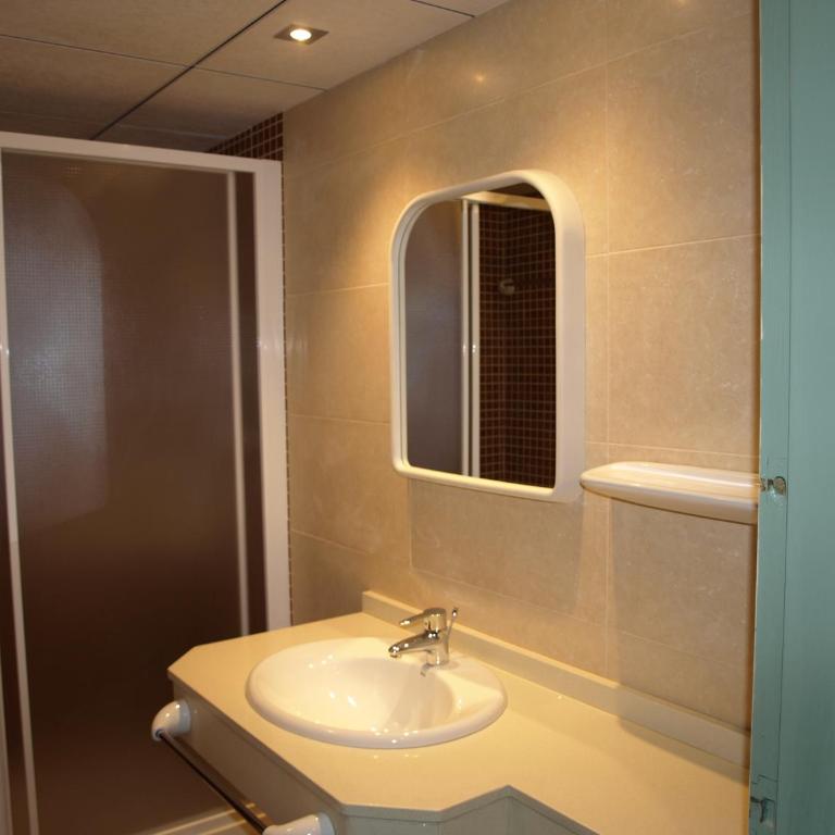 Apartaments Geminis - One-Bedroom Apartment (2 Adults + 2 Children) - 42
