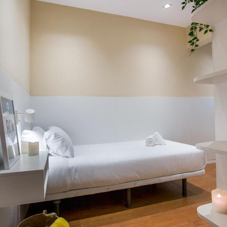 BBarcelona Sagrada Familia Flats - Apartment with Balcony - 27