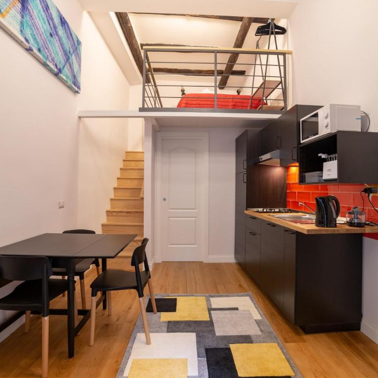 Design Studio Flat Next Sorbillo on Tribunali St By HouseinNaples - Appartamento su 2 Livelli - 13