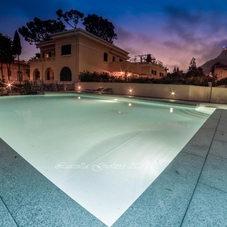 Diodato Suite Apartment - Amazing Location, WiFi, Pool, Sauna, Gym & Private Garden - Appartement 2 Chambres - 9