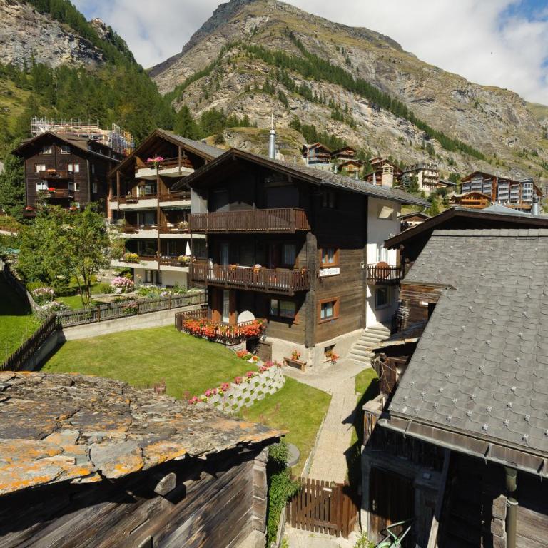 Chalet Aroleid Zermatt by Inspiringplaces Zermatt - Apartment mit 2 Schlafzimmern und Blick auf das Matterhorn - 4