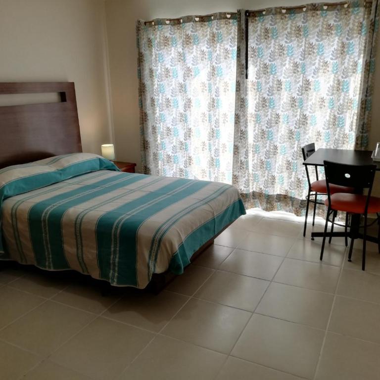 CORDIALITY INN - Habitación Doble con balcón - 4