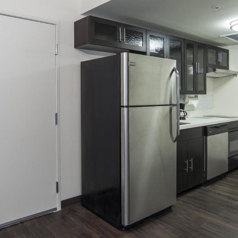 Candlewood Suites - Queretaro Juriquilla by IHG - King Suite with Accessible Roll-in Shower - 1