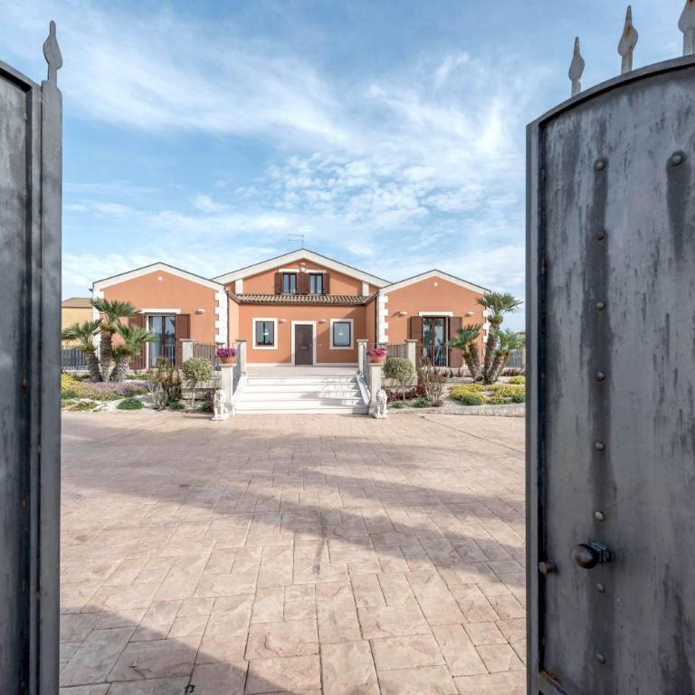 Modica Country Villa - IsulaTravel - Villa con Piscina Privata - 25