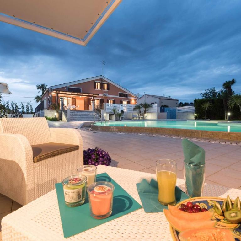 Modica Country Villa - IsulaTravel - Villa con Piscina Privata - 2