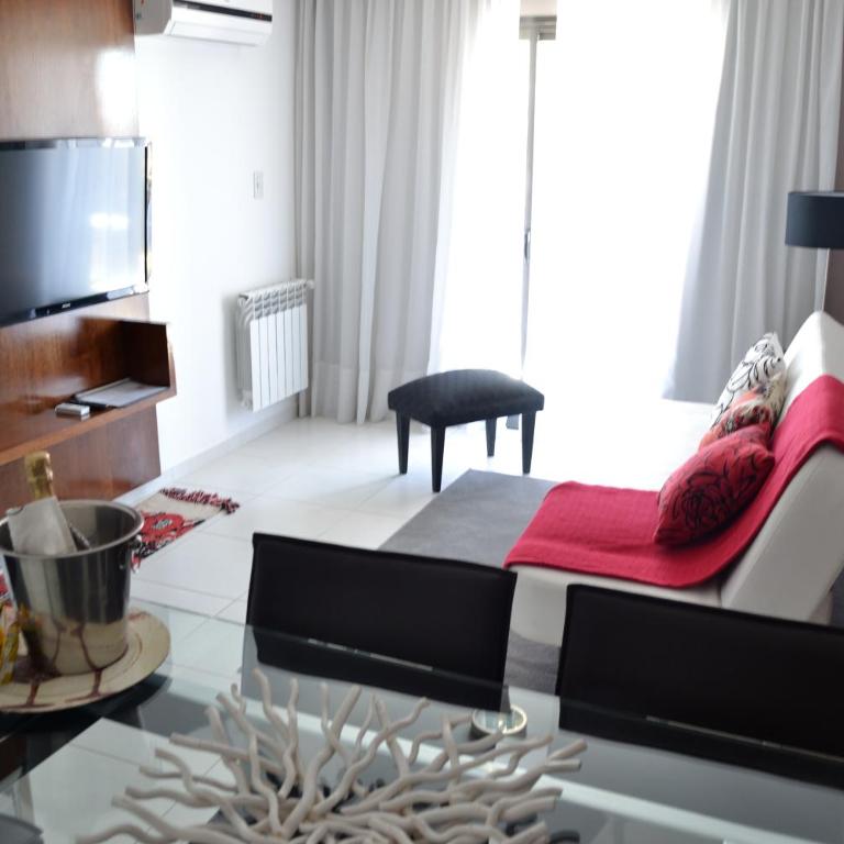 AT Suites - Apartment with Balcony - 28