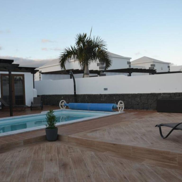 VILLA MANUEL -LANZAROTE - Three-Bedroom Villa - 5