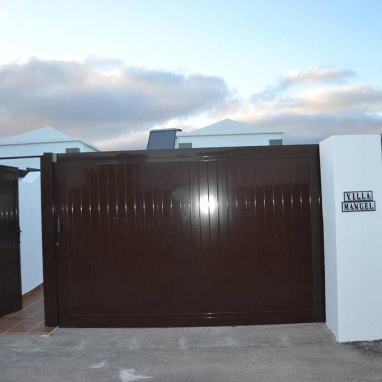 VILLA MANUEL -LANZAROTE - Three-Bedroom Villa - 12