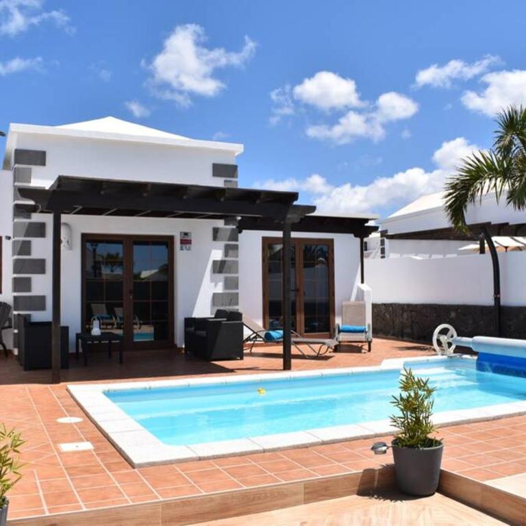 VILLA MANUEL -LANZAROTE - Three-Bedroom Villa - 24
