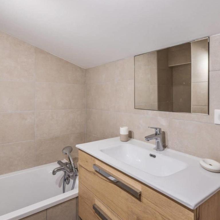 welcoming apartment with swimming pools near the Megève ski slopes - Appartement - 7
