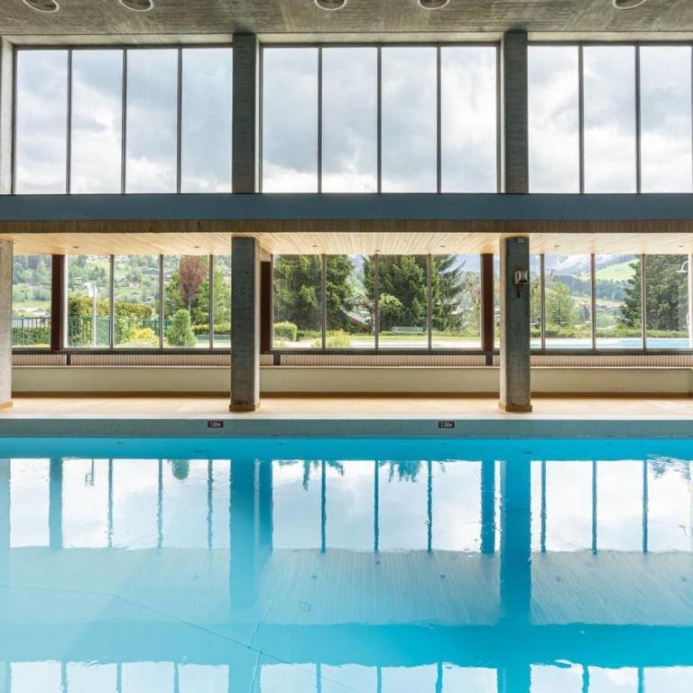 welcoming apartment with swimming pools near the Megève ski slopes - Appartement - 15