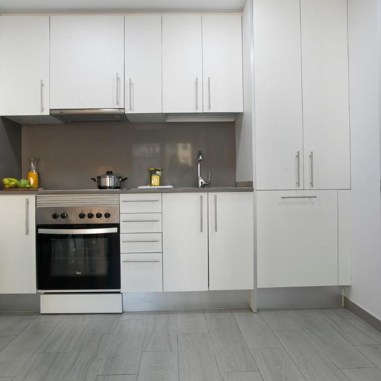 BBarcelona Gaudí Flats - Two-Bedroom Apartment - 1,2 - 10