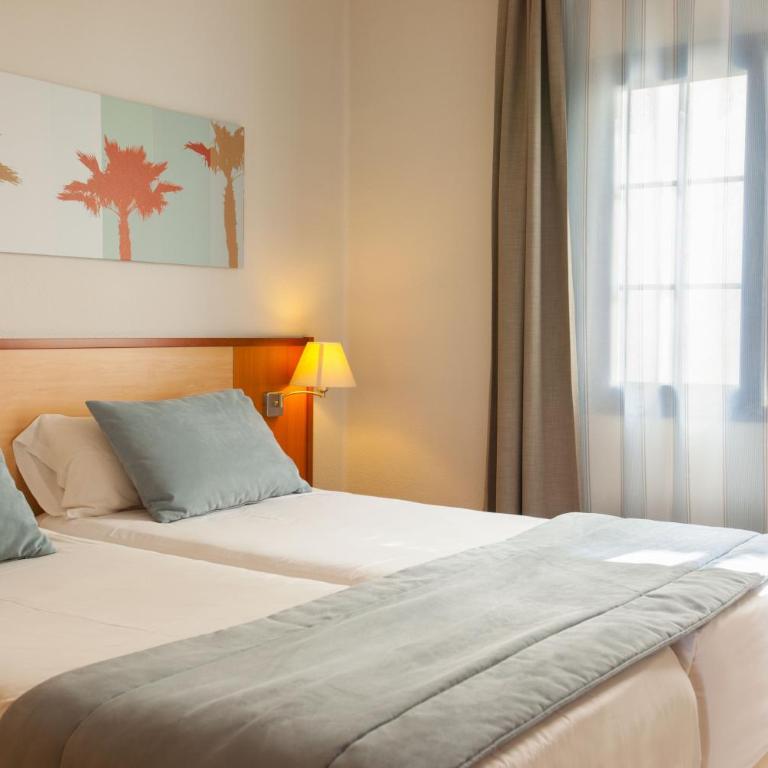 Grupotel Cinco Plazas - One Bedroom Apartment (3 adults + 1 child) - 3