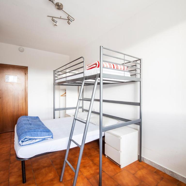 Safestay Pisa Centrale - Camera Tripla con Bagno Interno - 5