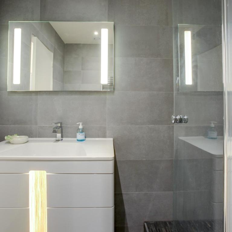 BEAUTY SAINT PAUL renovated February 2026 - Studio - 18