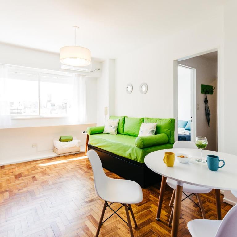 Soleado, muy cómodo en la zona mas turística de Buenos Aires - Apartamento de 1 dormitorio - 1