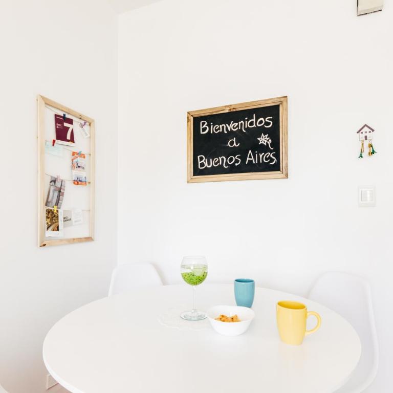 Soleado, muy cómodo en la zona mas turística de Buenos Aires - Apartamento de 1 dormitorio - 48
