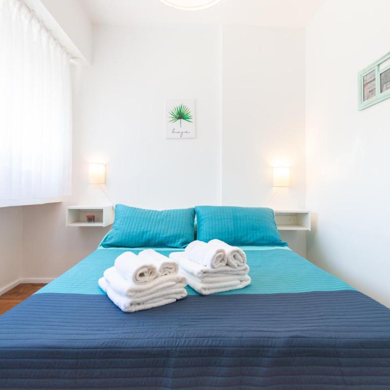 Soleado, muy cómodo en la zona mas turística de Buenos Aires - Apartamento de 1 dormitorio - 45