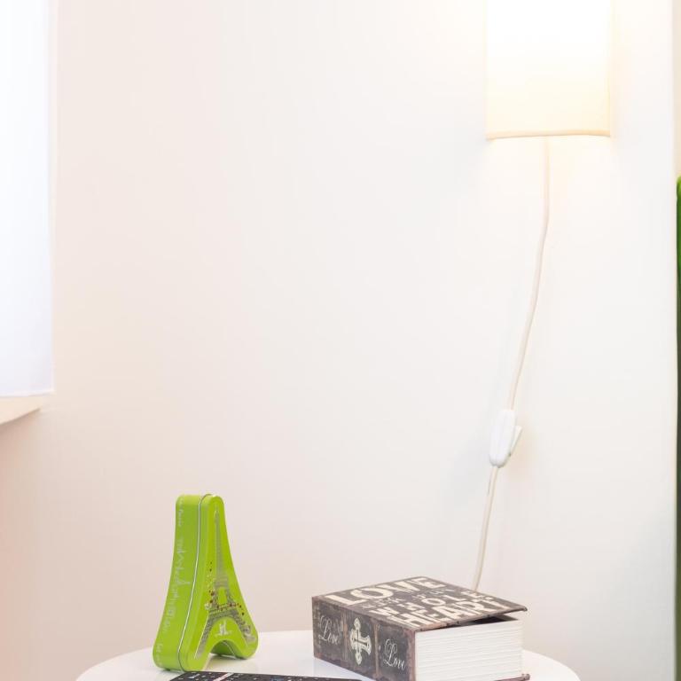 Soleado, muy cómodo en la zona mas turística de Buenos Aires - Apartamento de 1 dormitorio - 19