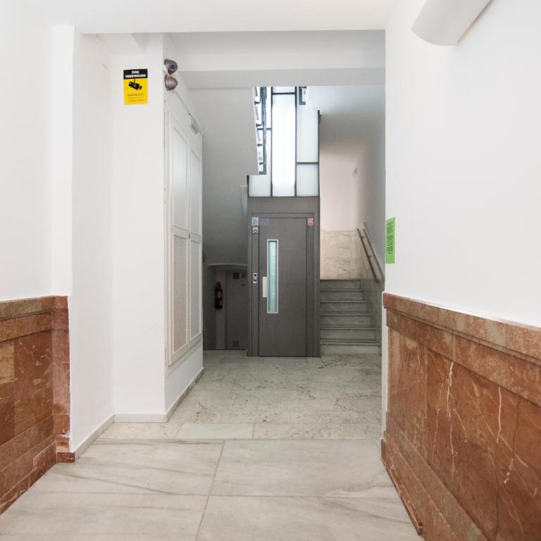 tuGuest Alhondiga Apartment - Two-Bedroom Apartment - 40