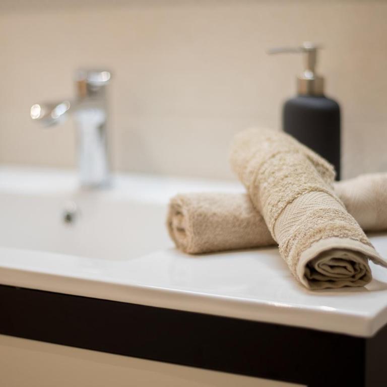 tuGuest Alhondiga Apartment - Two-Bedroom Apartment - 32