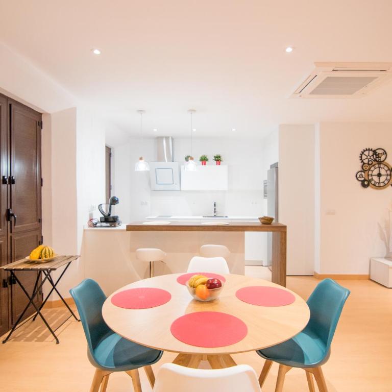 tuGuest Alhondiga Apartment - Two-Bedroom Apartment - 4