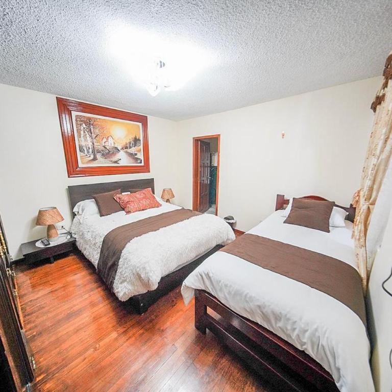 Casa de Mármol - Habitación Doble Deluxe con baño privado - 1 o 2 camas - 6