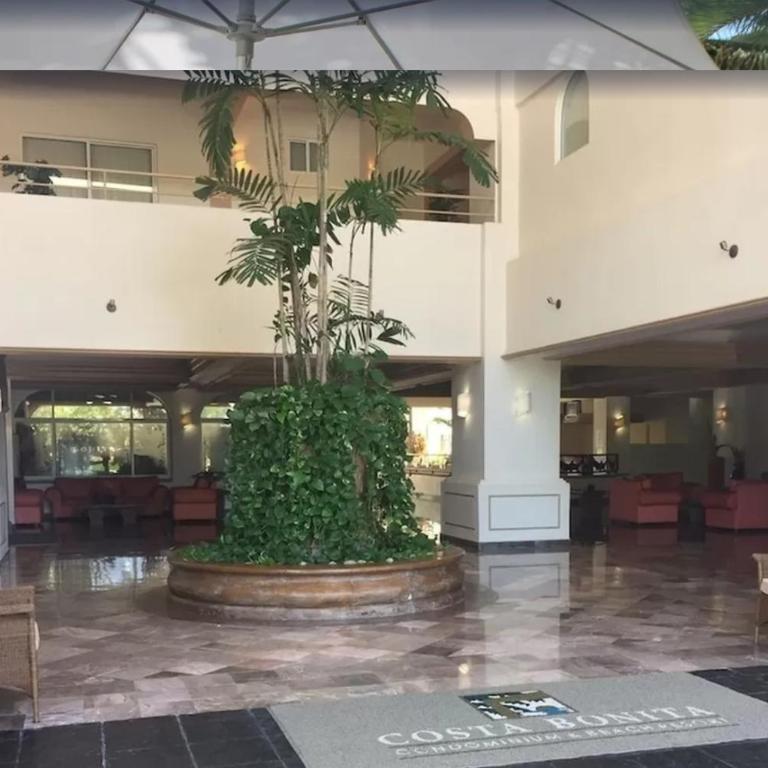 Costa Bonita Condominiums & Beach Resort - Primer planta - Two-Bedroom Apartment - 6