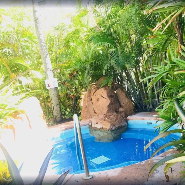 Costa Bonita Condominiums & Beach Resort - Primer planta - Two-Bedroom Apartment - 16
