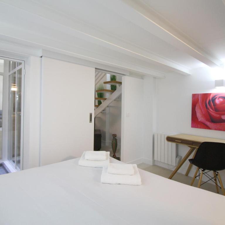 Apartments Paris Centre - At Home Hotel - Appartement Deluxe - 14