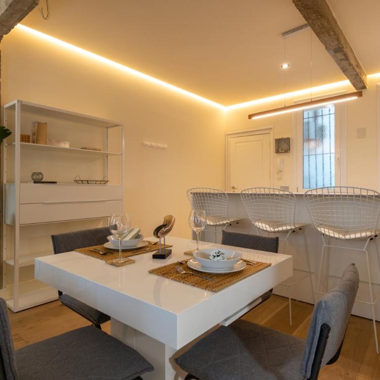 Alhondiga by Staynnapartments - Two-Bedroom Apartment - 11