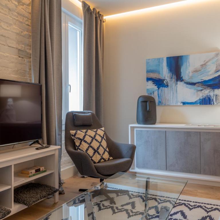 Alhondiga by Staynnapartments - Two-Bedroom Apartment - 12