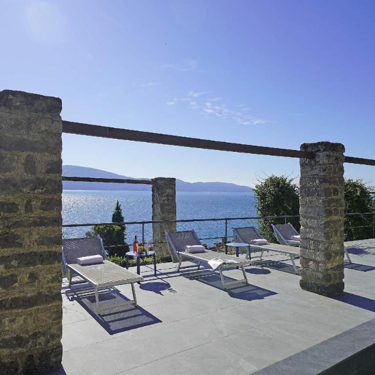 Villa Rachele: stunning luxury villa in centre Gargnano with private pool and breathtaking views - Villa con piscina privada - 60