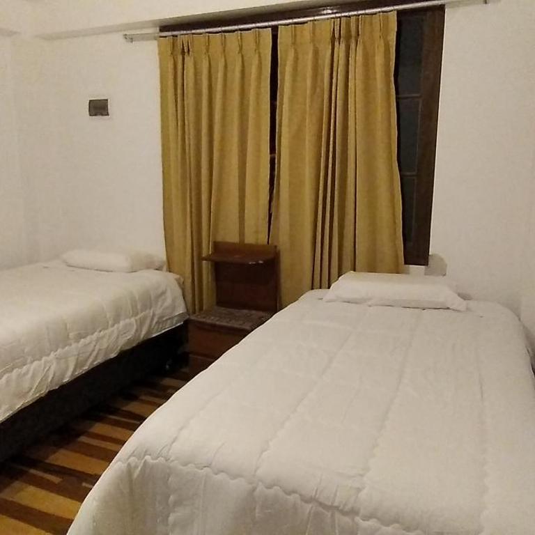 Hostal Pachar - Double Room with Private Bathroom - 1