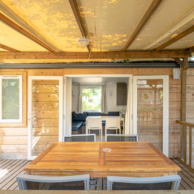 Camping Le Parc des Monges - Mobile Home 2 Chambres - 14