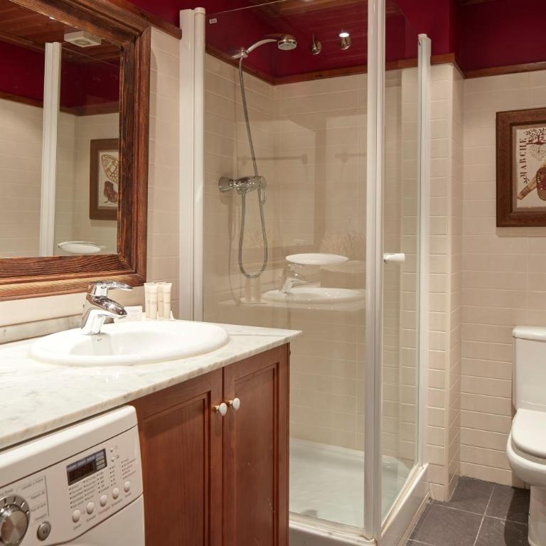Val de Ruda Luxe 65 by FeelFree Rentals - Two-Bedroom Apartment - 16