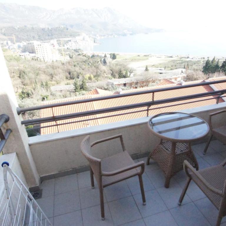 Apartments Bečići Sunset - Two-Bedroom Apartment - 2