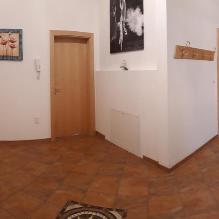 Talhammerhof - Two-Bedroom Apartment with Balcony - 14