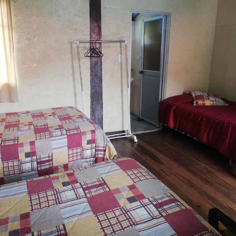 Montano Camping & Hostel - Family Room with Private Bathroom - 18