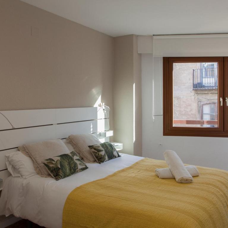 FLORIT FLATS - Apartment Torres de Quart I - One-Bedroom Apartment - 8